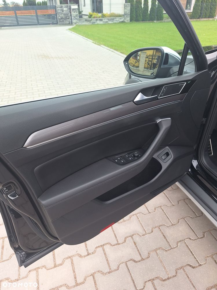 Volkswagen Passat 2.0 TDI Bi-Turbo BMT 4Mot Highline DSG - 12