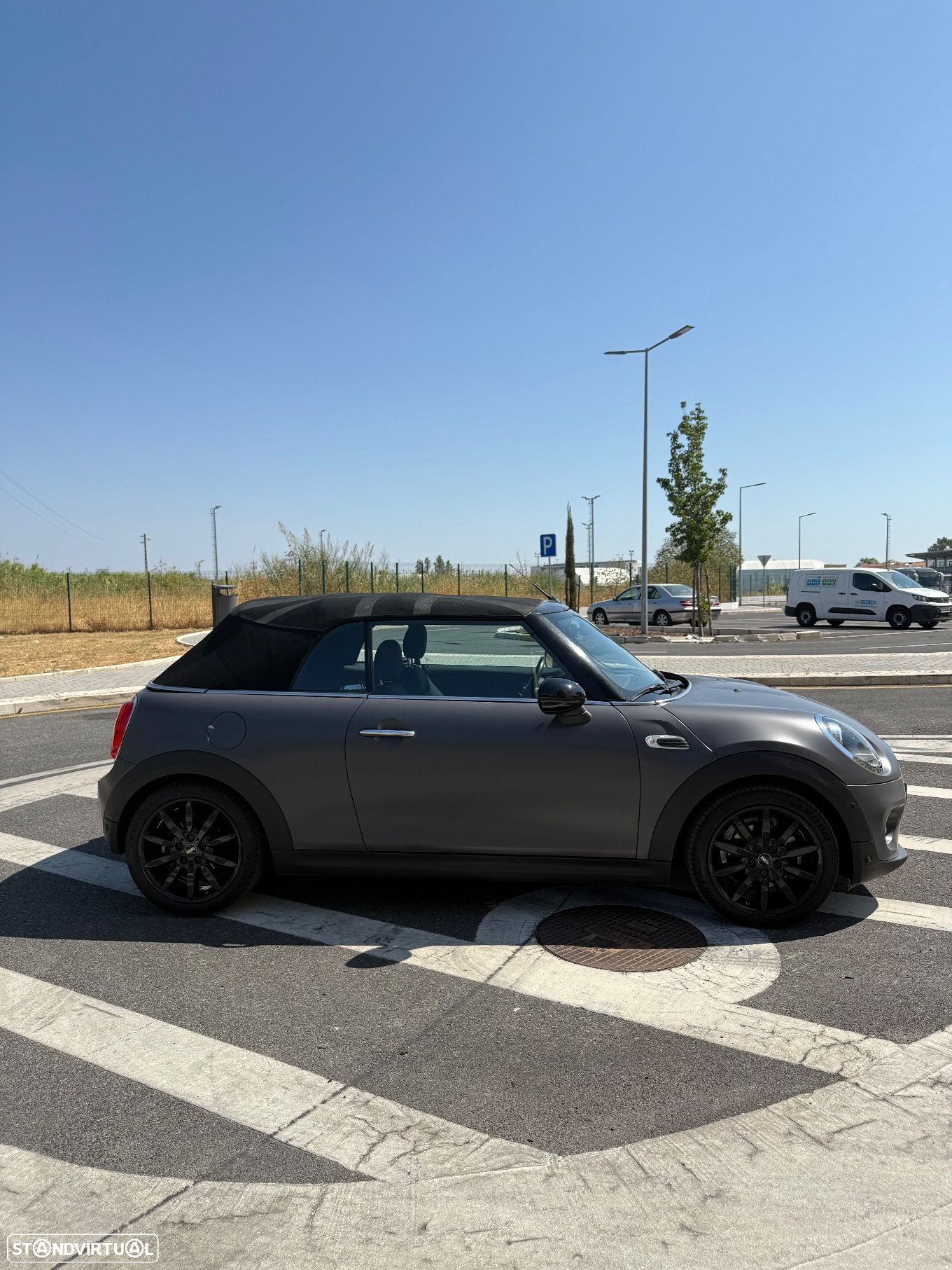 MINI Cabrio Cooper D - 7