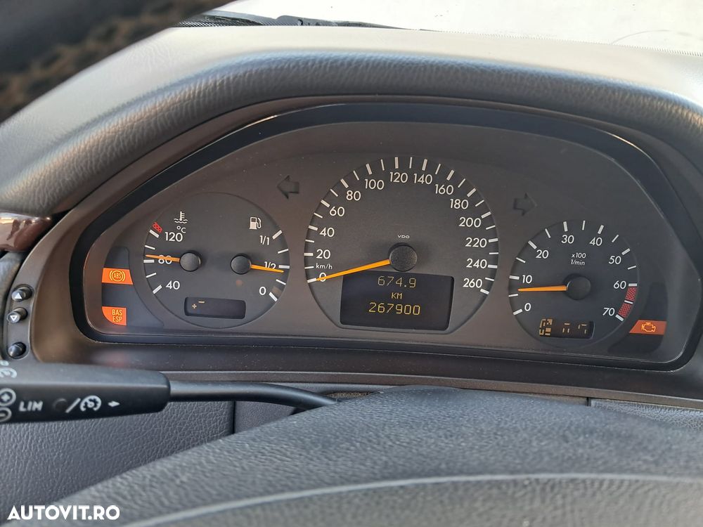 Mercedes-Benz E - 14