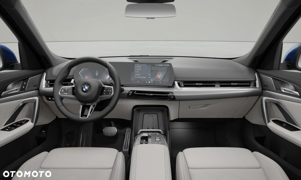 BMW X1 sDrive18i - 10