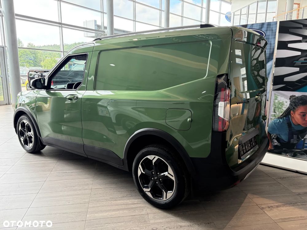Ford Transit Courier - 5