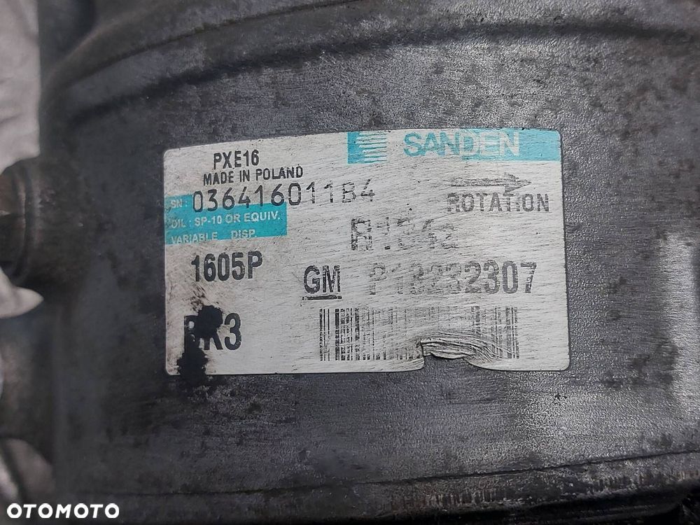 SPRĘŻARKA KOMPRESOR KLIMATYZACJI OPEL INSIGNIA A 2.0 CDTI 13232307 - 2