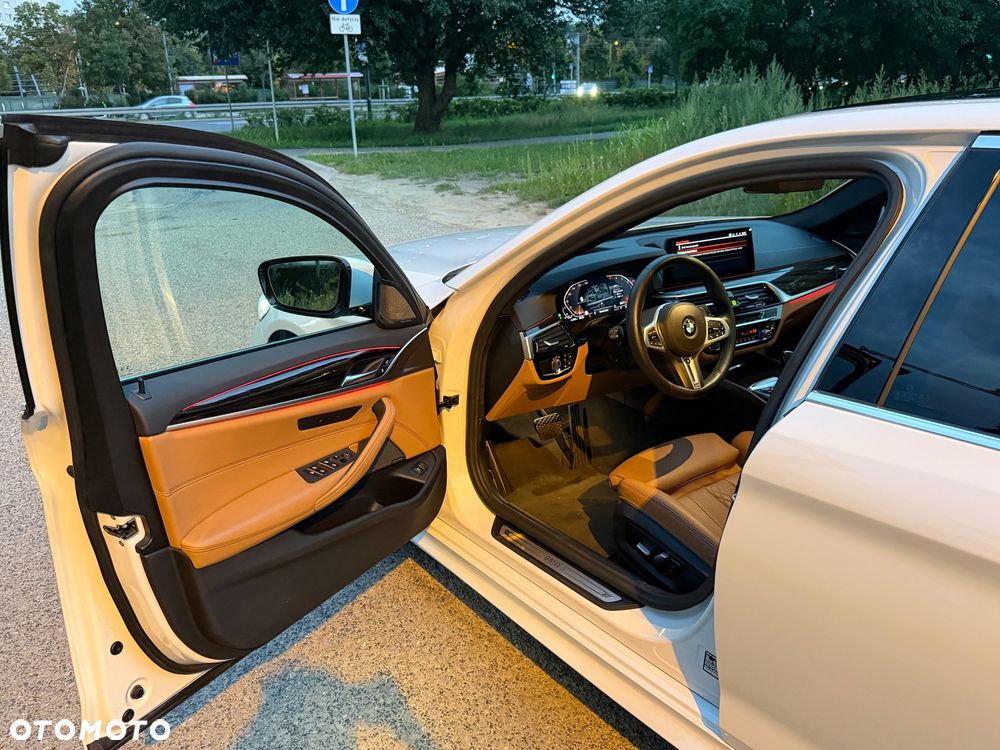 BMW Seria 5 530i xDrive mHEV Luxury Line - 6