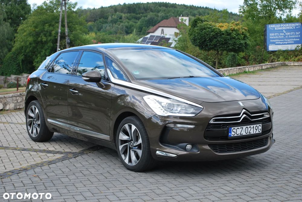 Citroën DS5 HDi 165 SoChic - 9