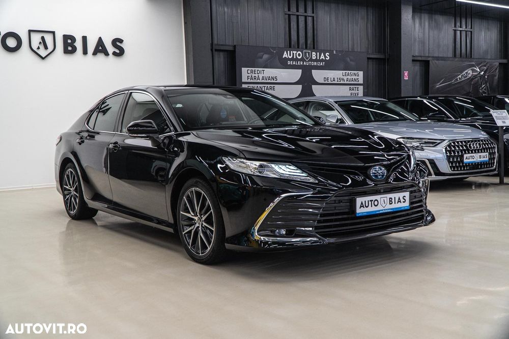 Toyota Camry 2.5 Exclusive - 4