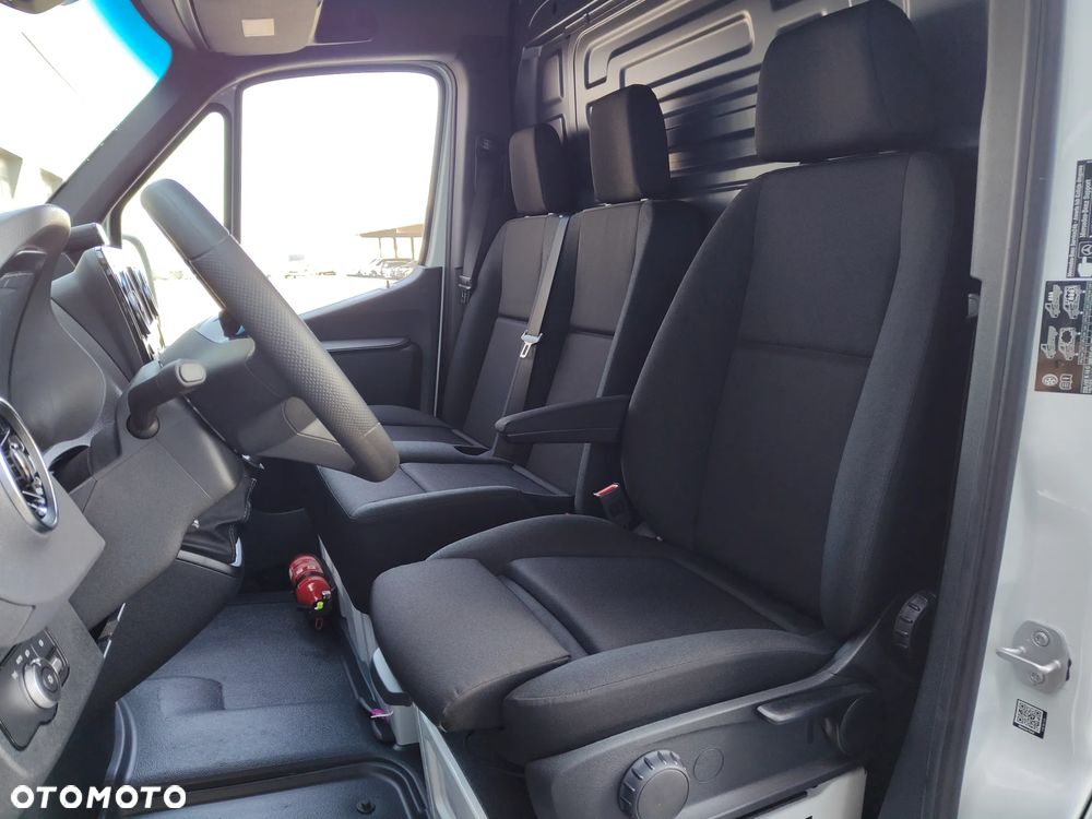 Mercedes-Benz Sprinter - 8