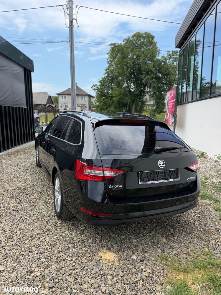Skoda Superb 2.0 TDI Style - 3