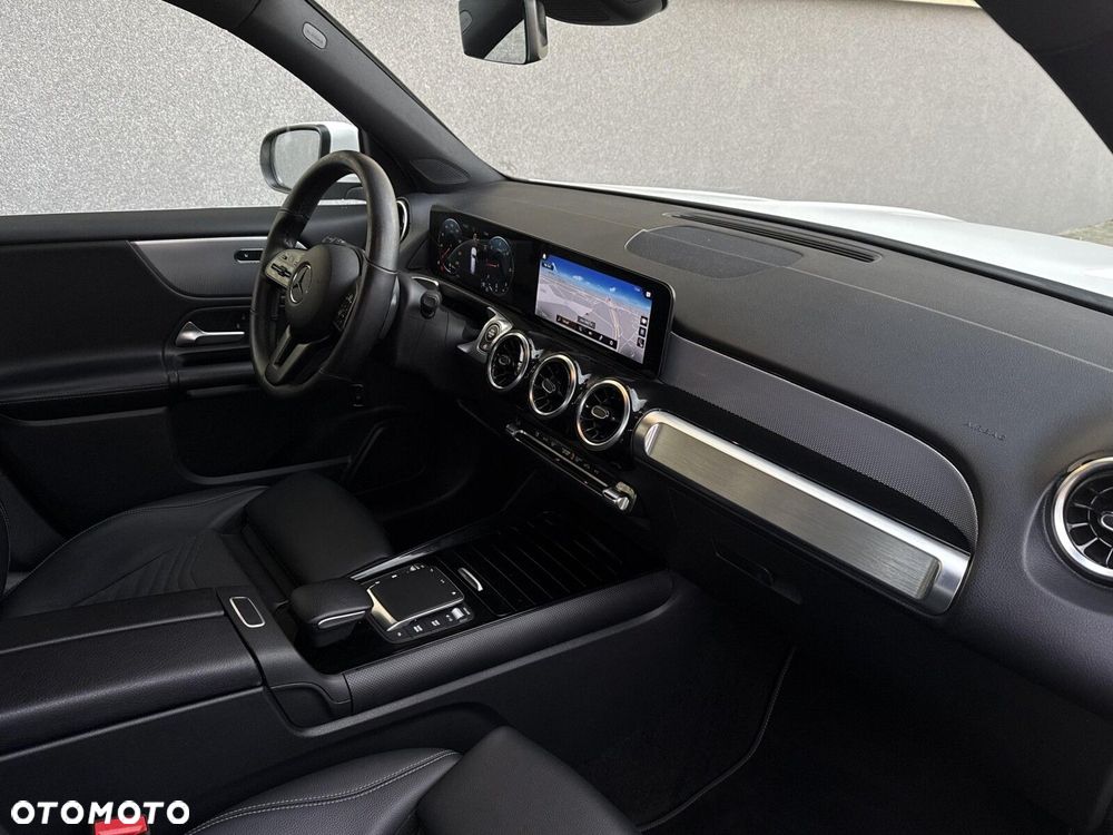 Mercedes-Benz GLB 200 d 8G-DCT - 17