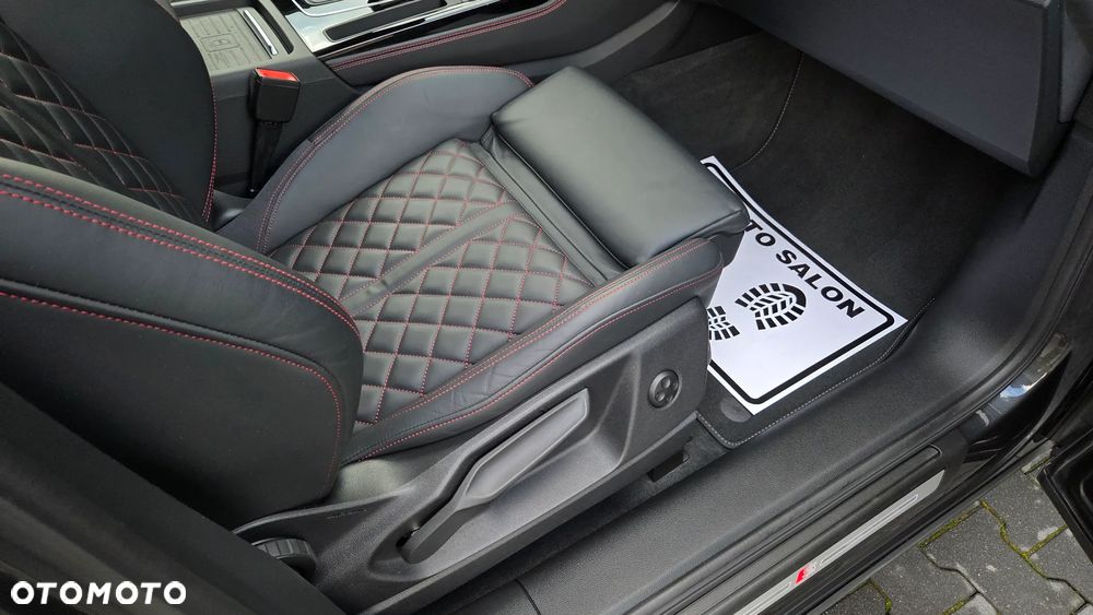 Audi Q5 Sportback - 11