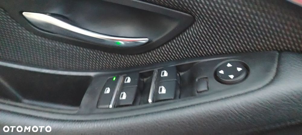 BMW Seria 5 520d Luxury Line - 15