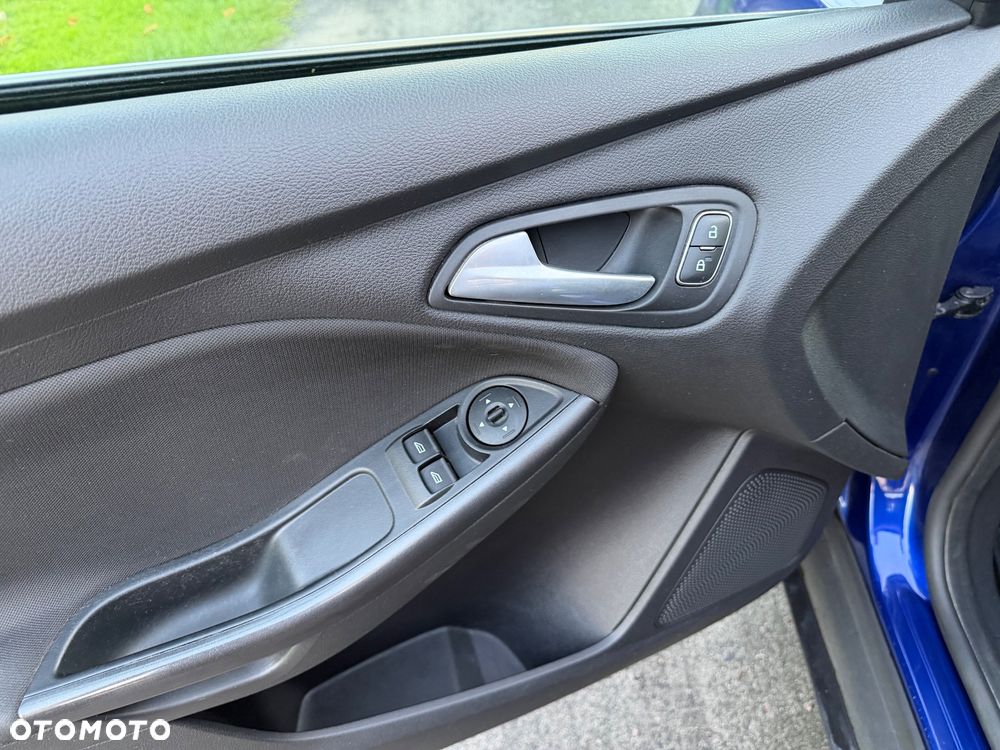 Ford Focus 1.0 EcoBoost Start-Stopp-System Champions Edition - 6