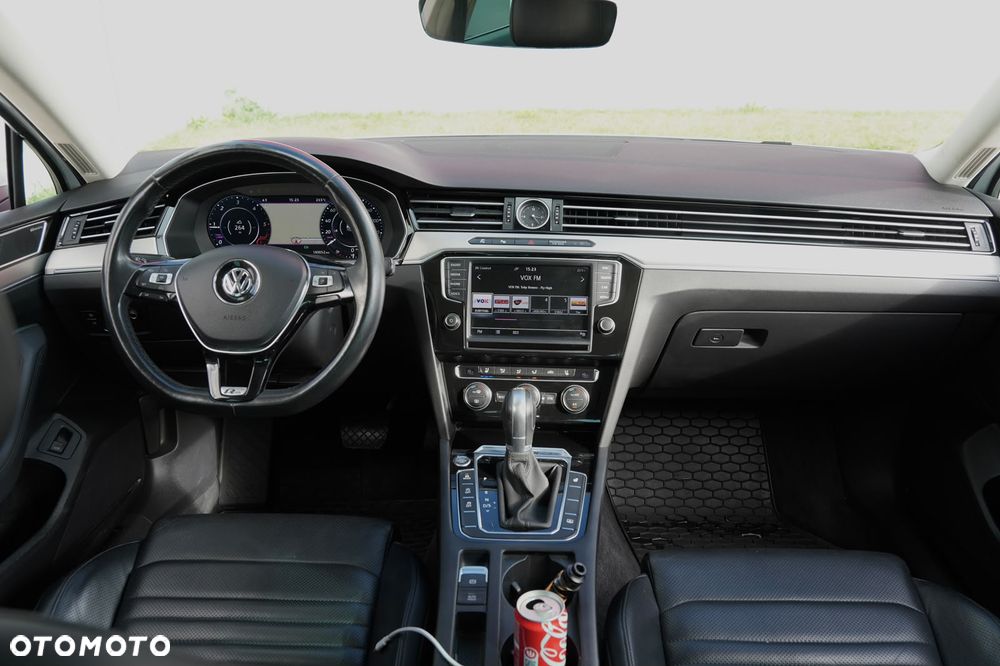 Volkswagen Passat - 9