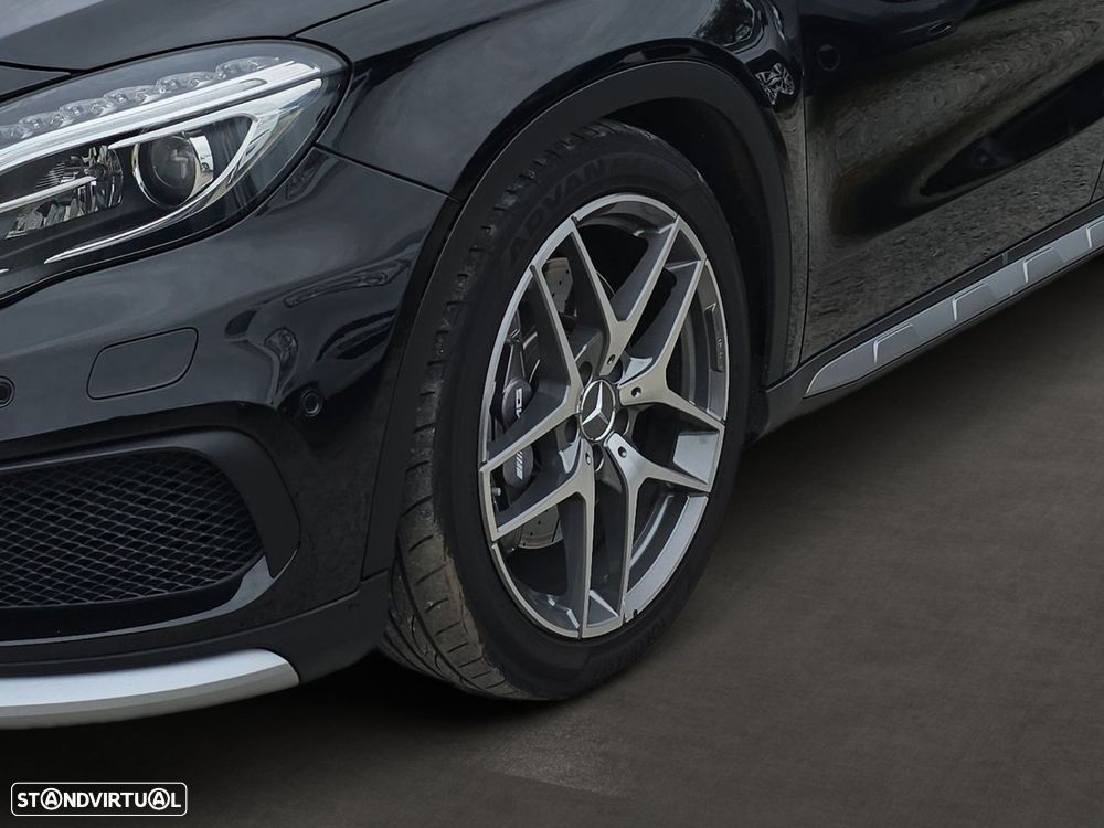 Mercedes-Benz GLA 45 AMG 4-Matic - 6