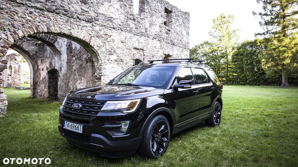 Ford Explorer - 1