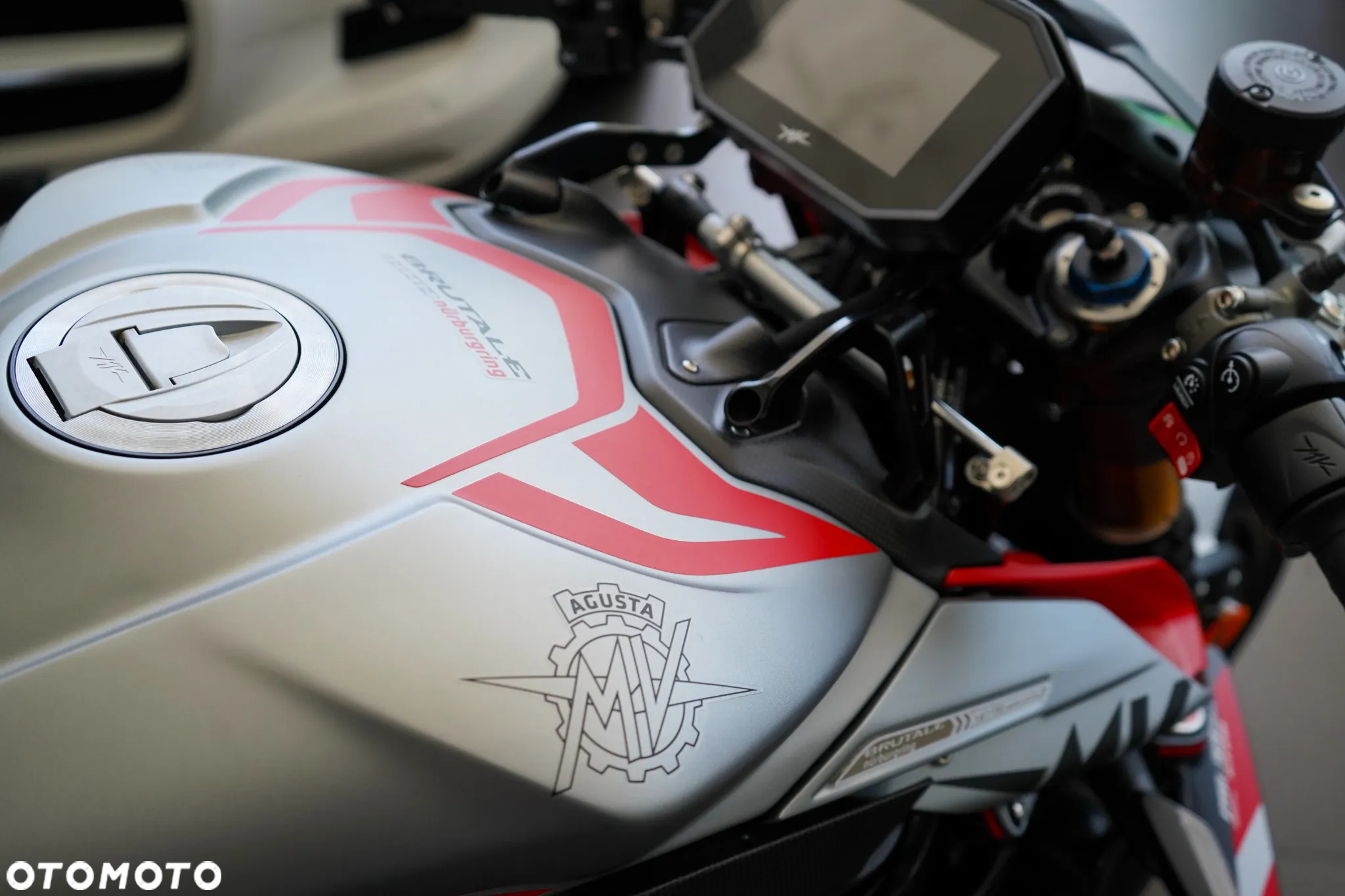 MV AGUSTA Brutale - 5
