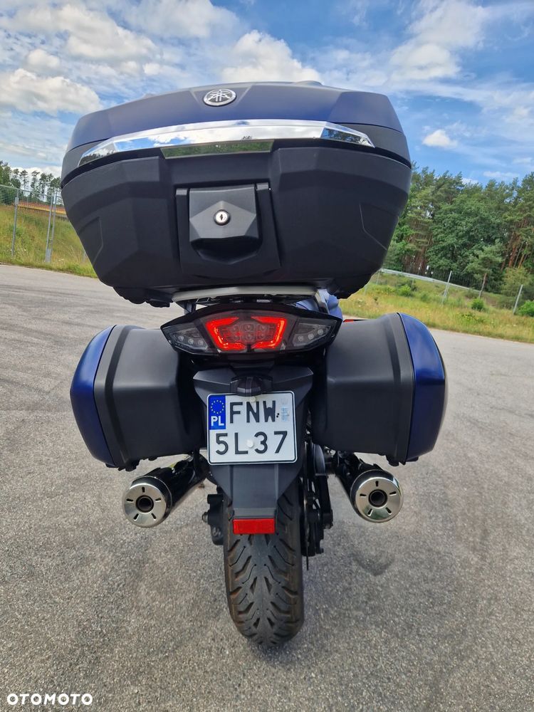 Yamaha FJR - 4