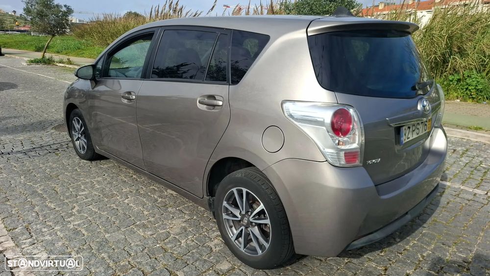 Toyota Verso 1.6 D-4D Active - 4