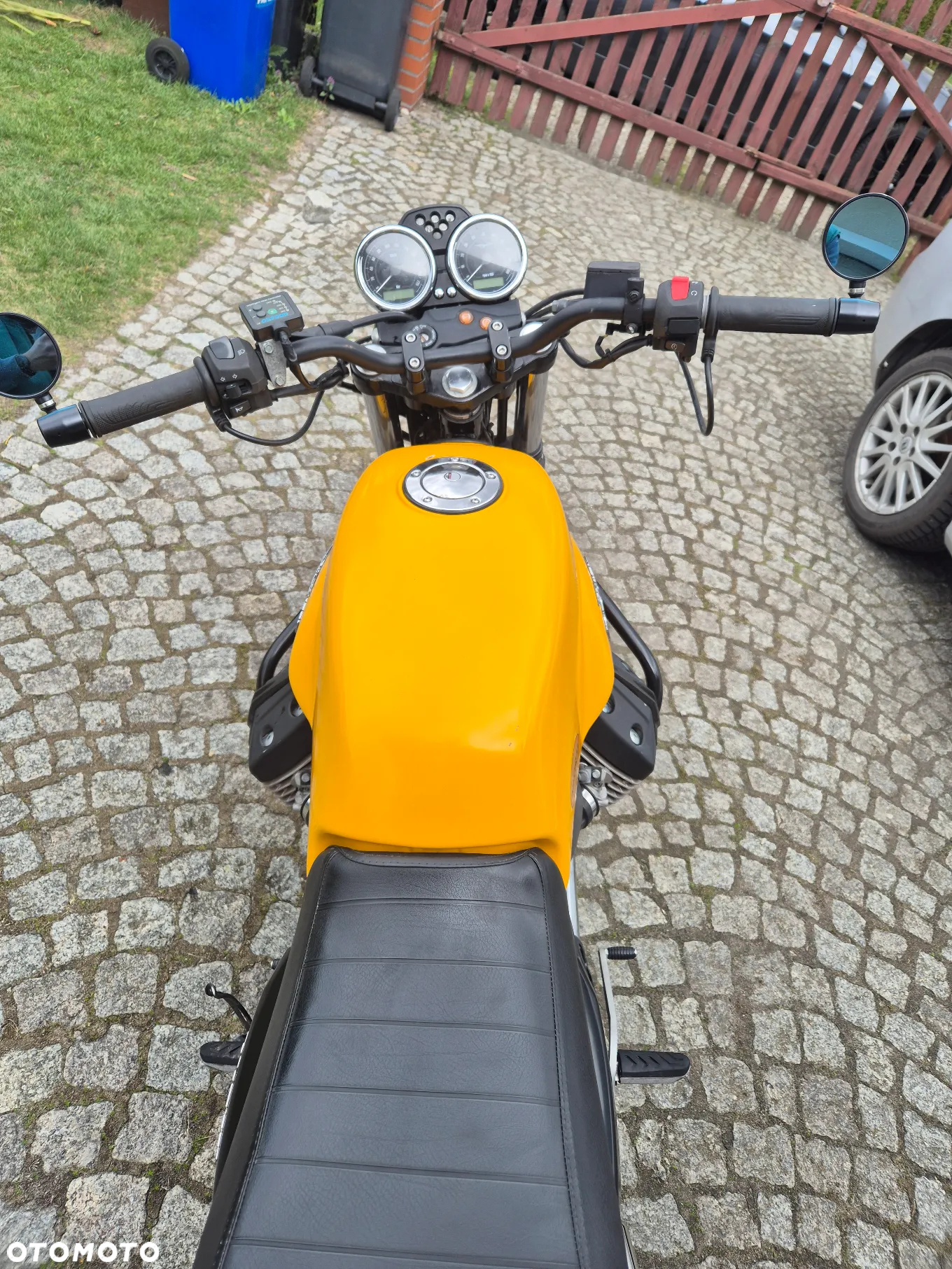 Moto Guzzi V7 - 3