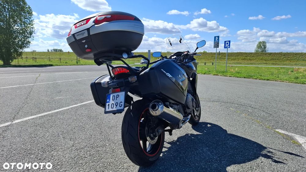 Honda CBF - 4