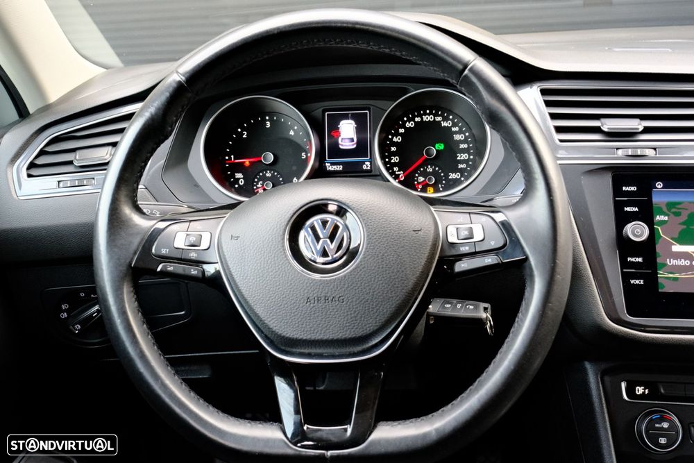 VW Tiguan Allspace 2.0 TDI Confortline DSG - 18