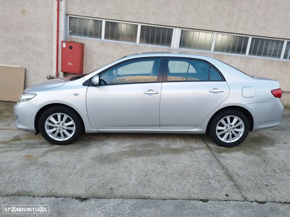 Toyota Corolla 1.4 D-4D Sol - 3