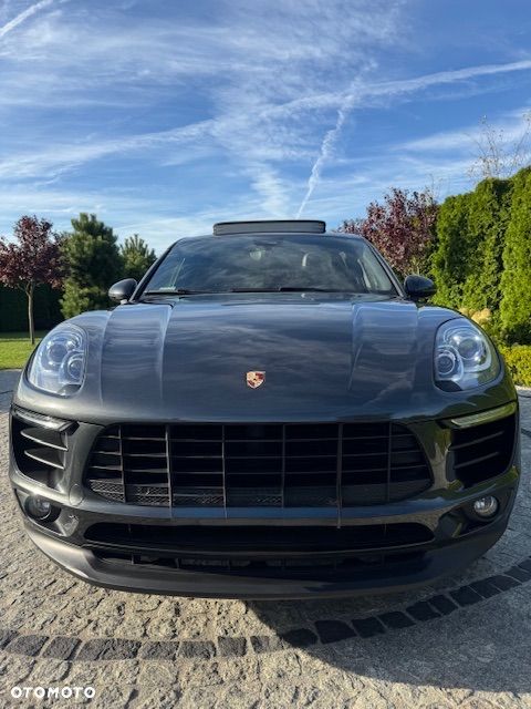 Porsche Macan Standard - 1