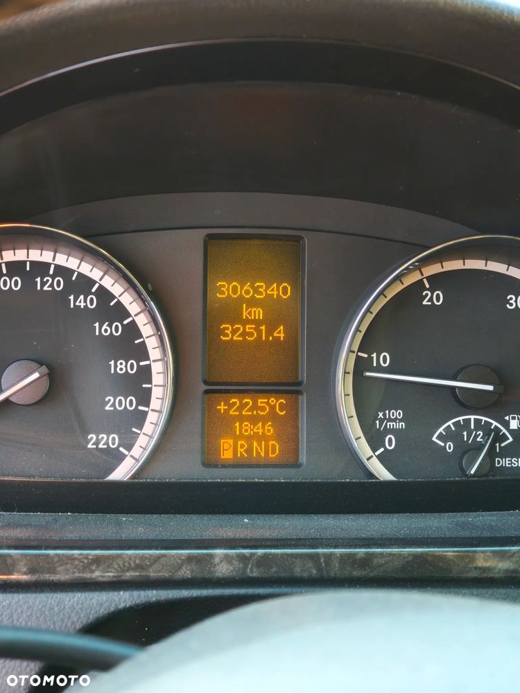 Mercedes-Benz Viano - 15
