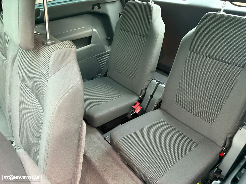 Peugeot 5008 1.6 HDi 7L Allure - 3