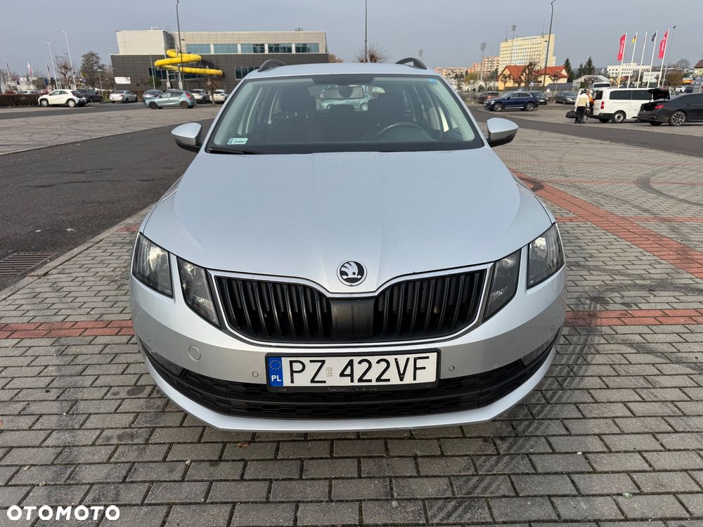 Skoda Octavia 2.0 TDI SCR Ambition - 2