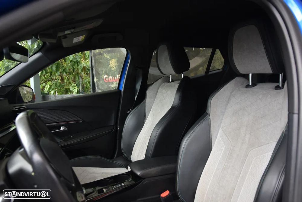 Peugeot e-2008 50 kWh GT Line - 24