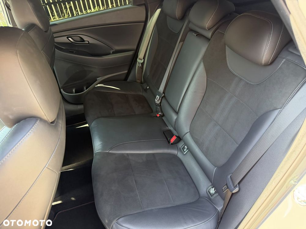 Hyundai i30 N 2.0 T-GDI Performance DCT - 18