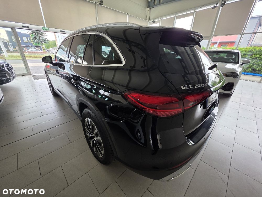 Mercedes-Benz GLC - 4