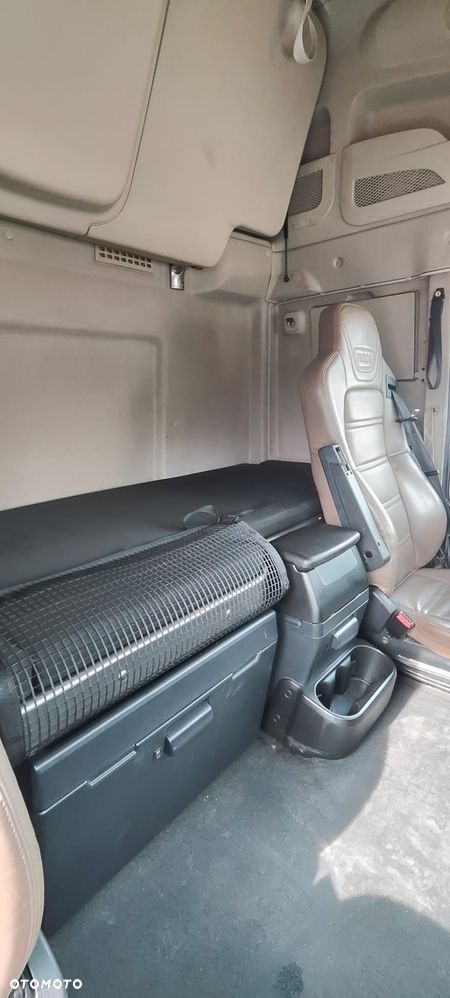 Iveco STRALIS HI-WAY 420 - 14