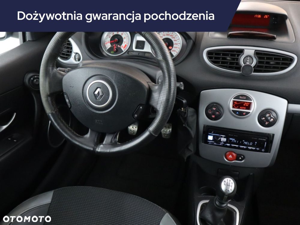 Renault Clio - 9