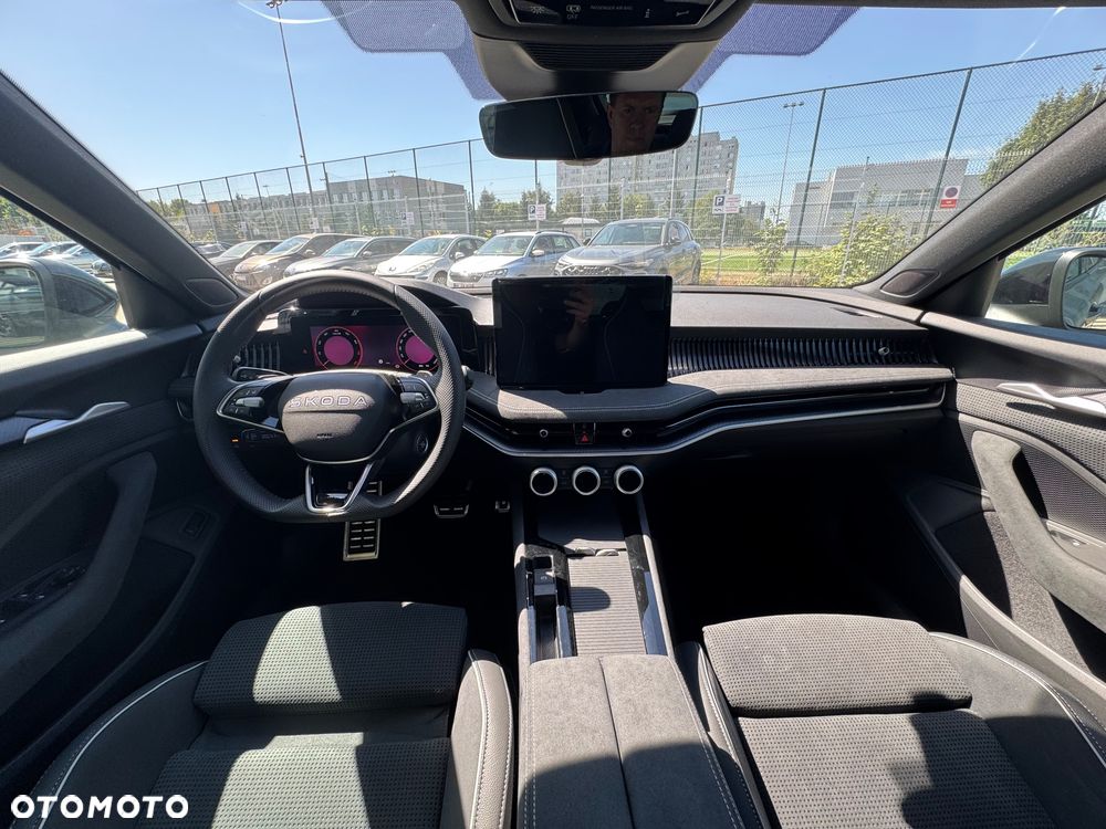 Skoda Superb 2.0 TSI Sportline DSG - 9