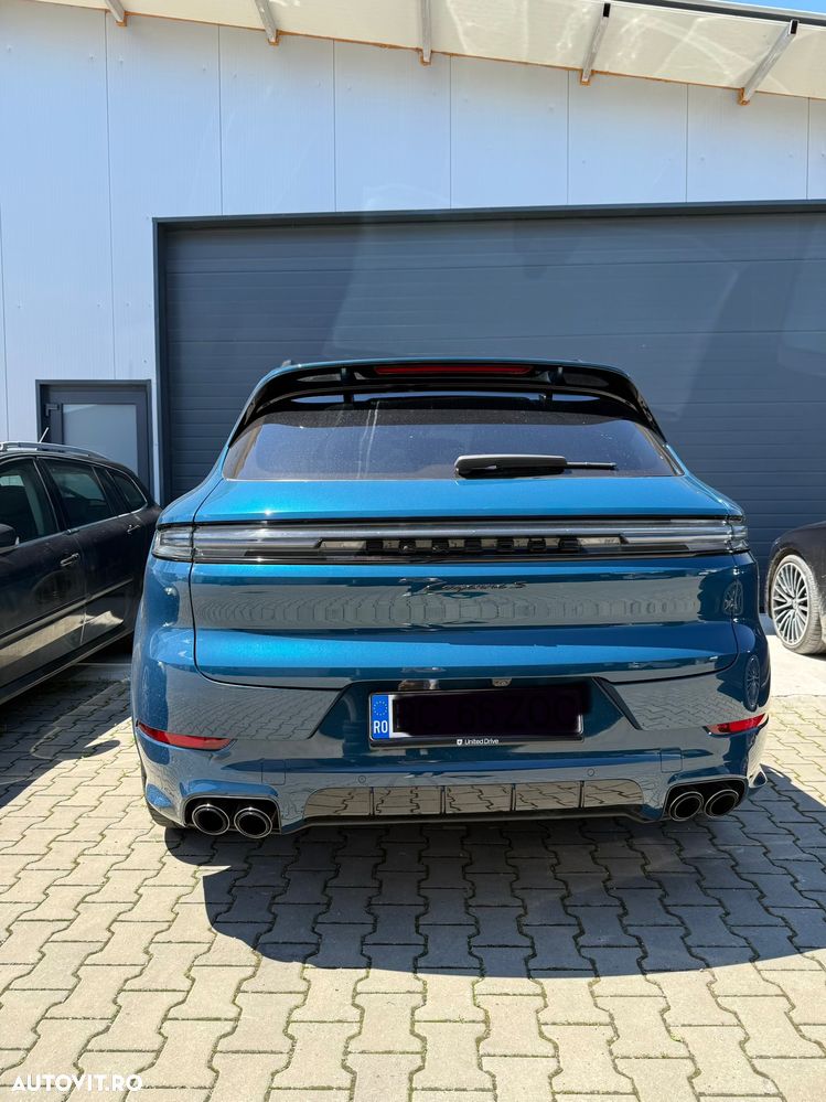 Porsche Cayenne S - 17