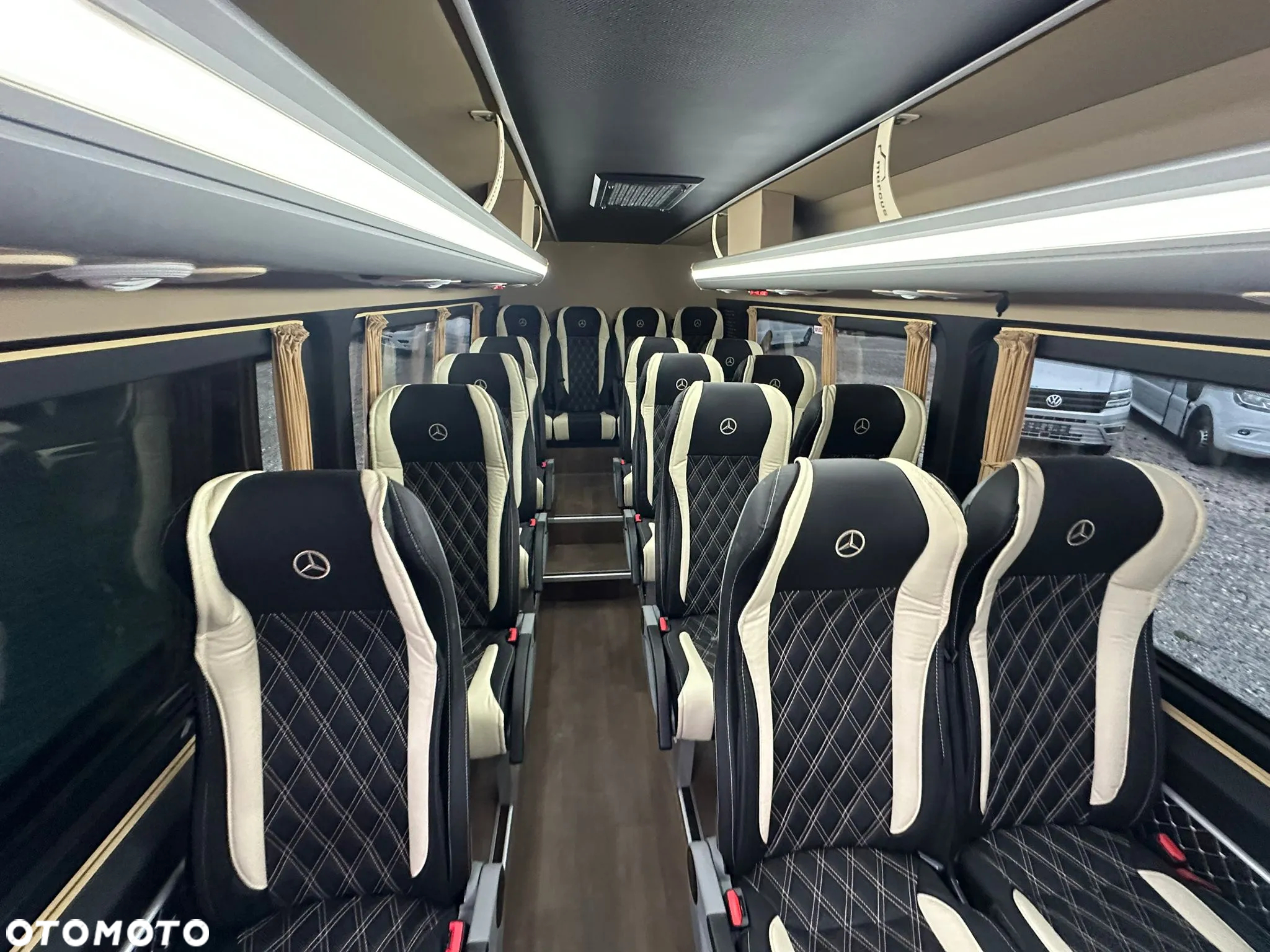 Mercedes-Benz Sprinter 519 - 11