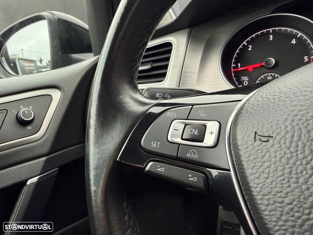 VW Golf 1.6 TDi BlueMotion Confortline - 19