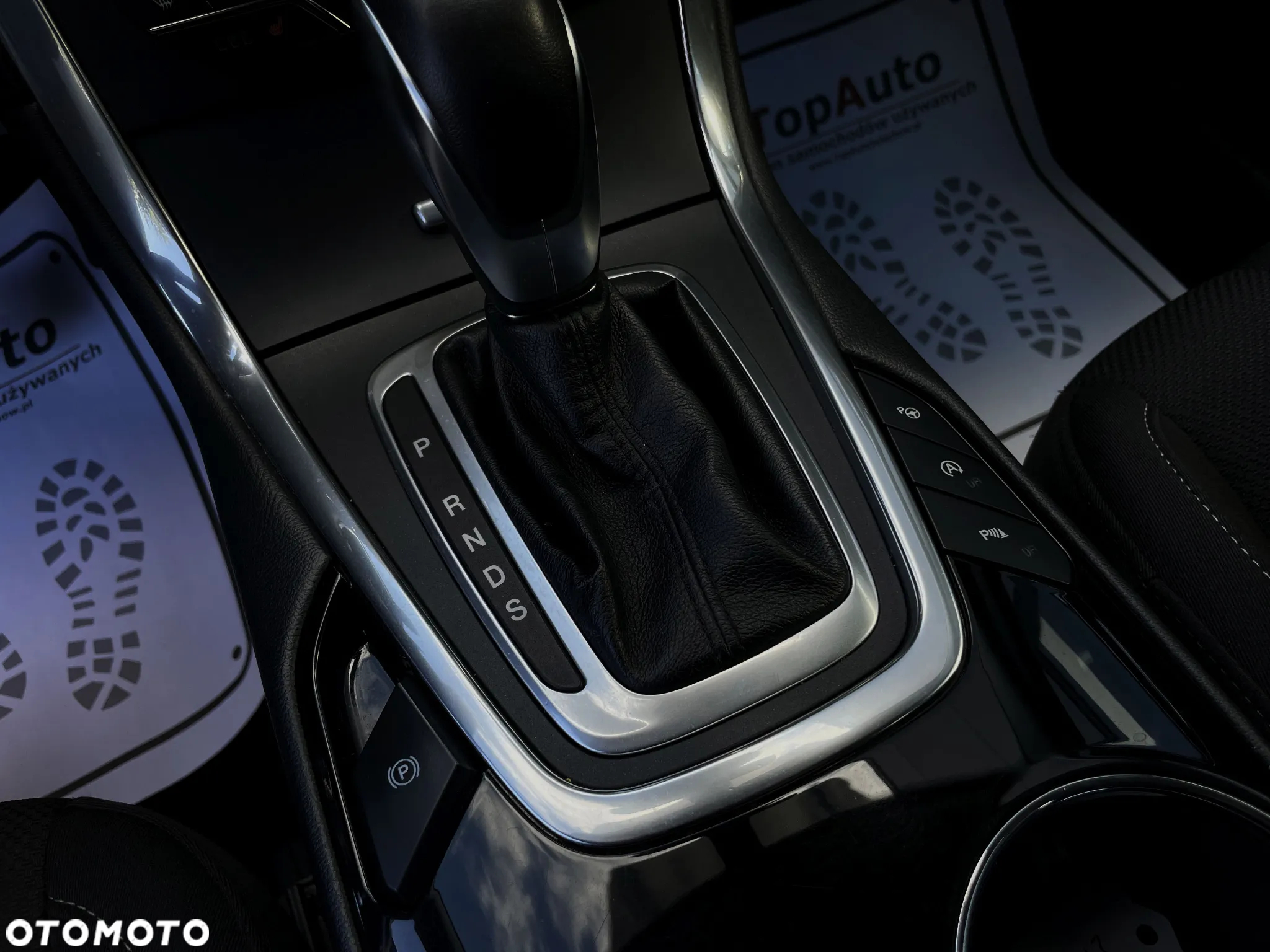 Ford S-Max 2.0 EcoBoost Titanium - 29