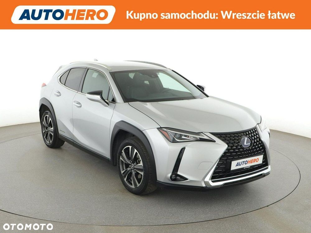 Lexus UX 250h - 11