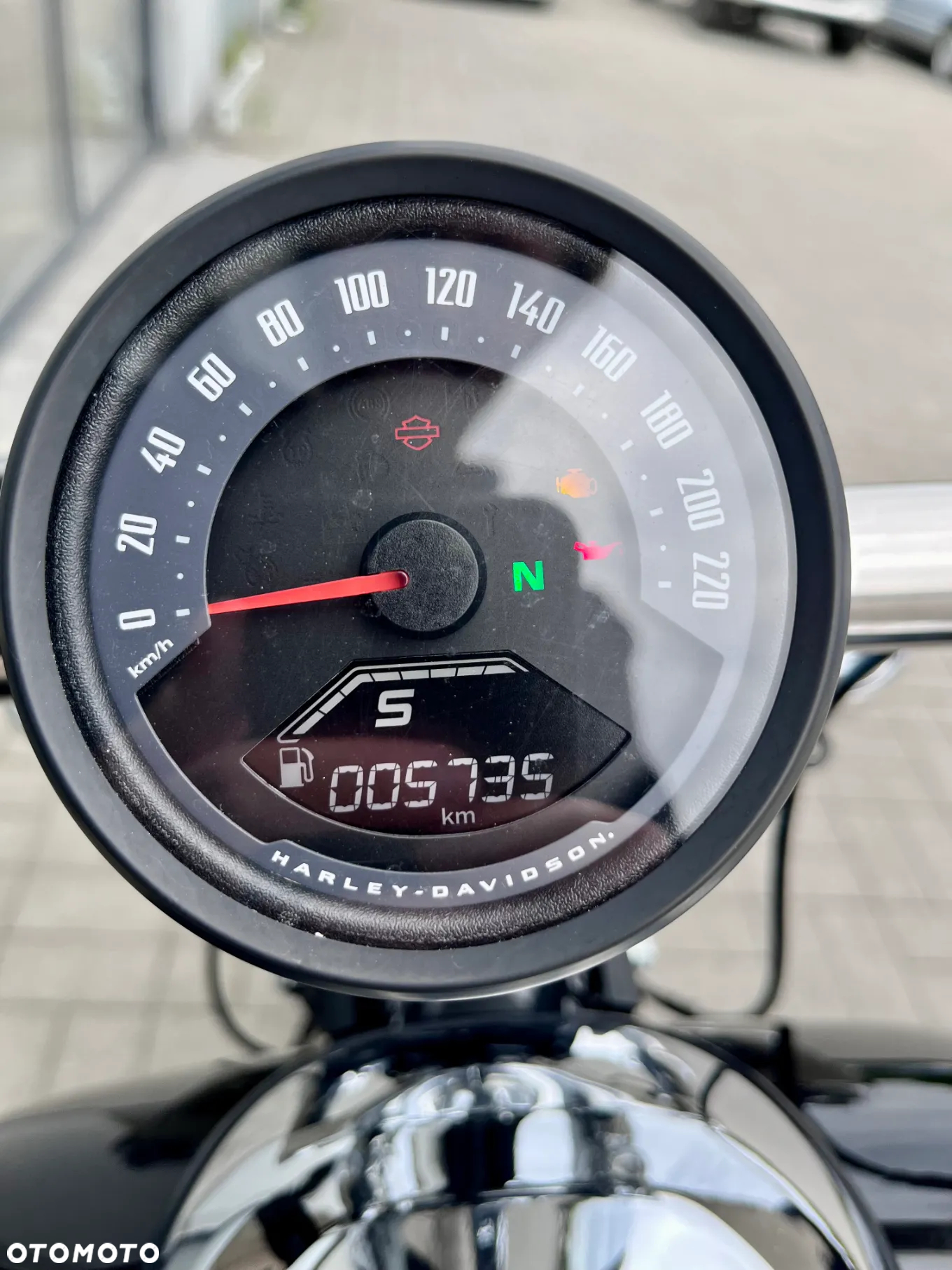 Harley-Davidson Softail Breakout - 5