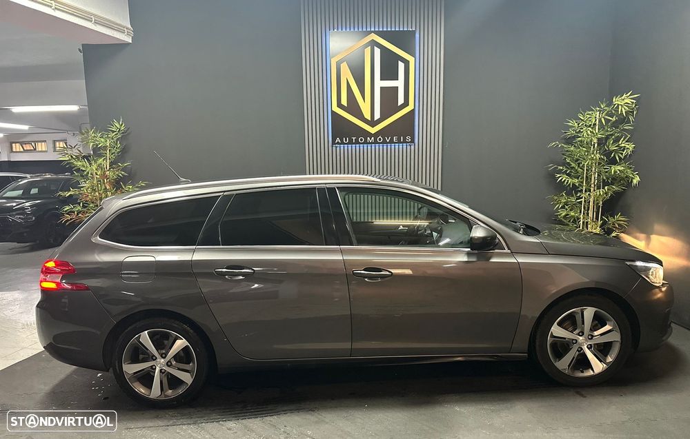 Peugeot 308 SW 1.2 PureTech Allure Pack - 6