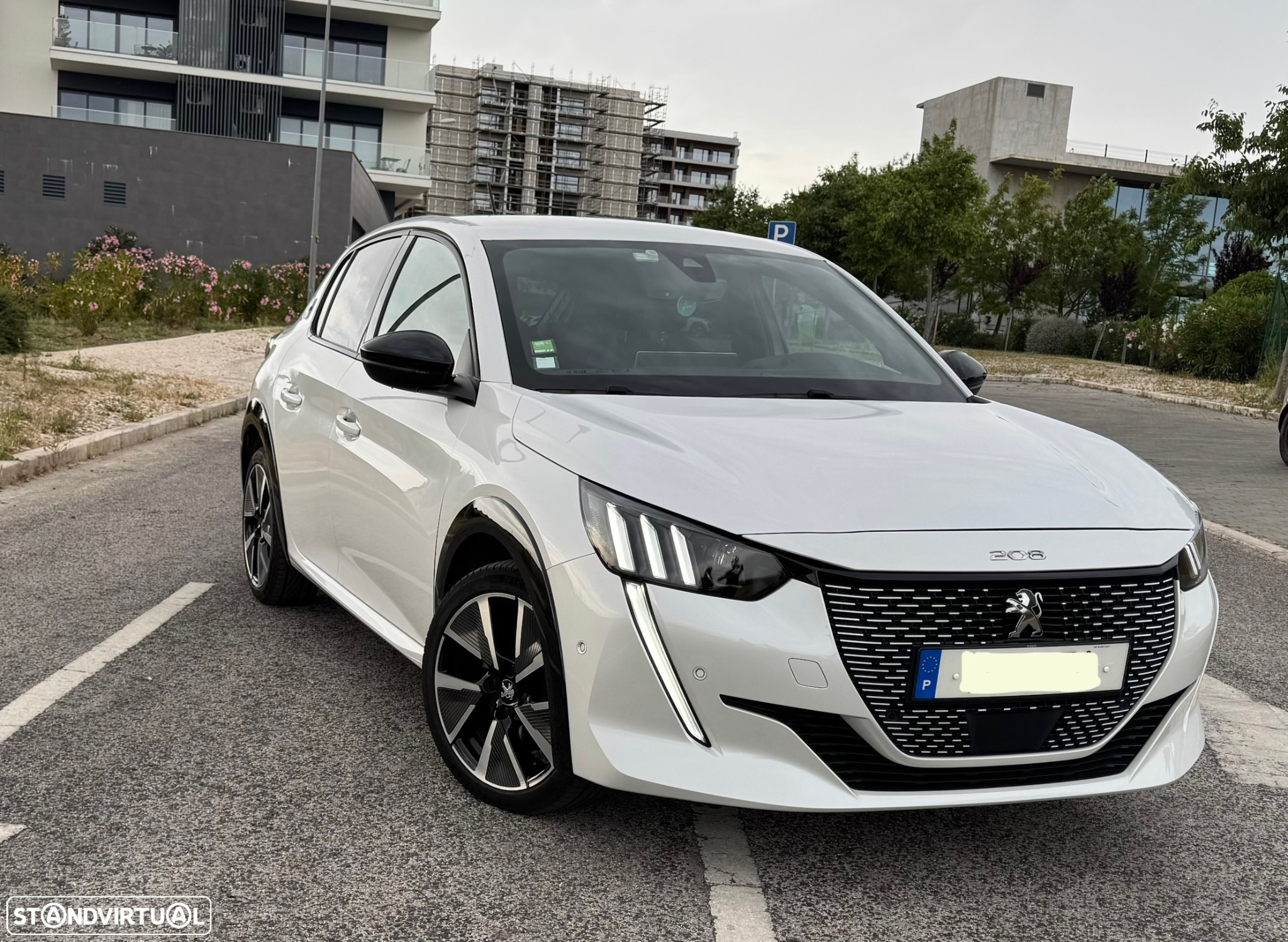 Peugeot e-208 50 kWh GT - 3