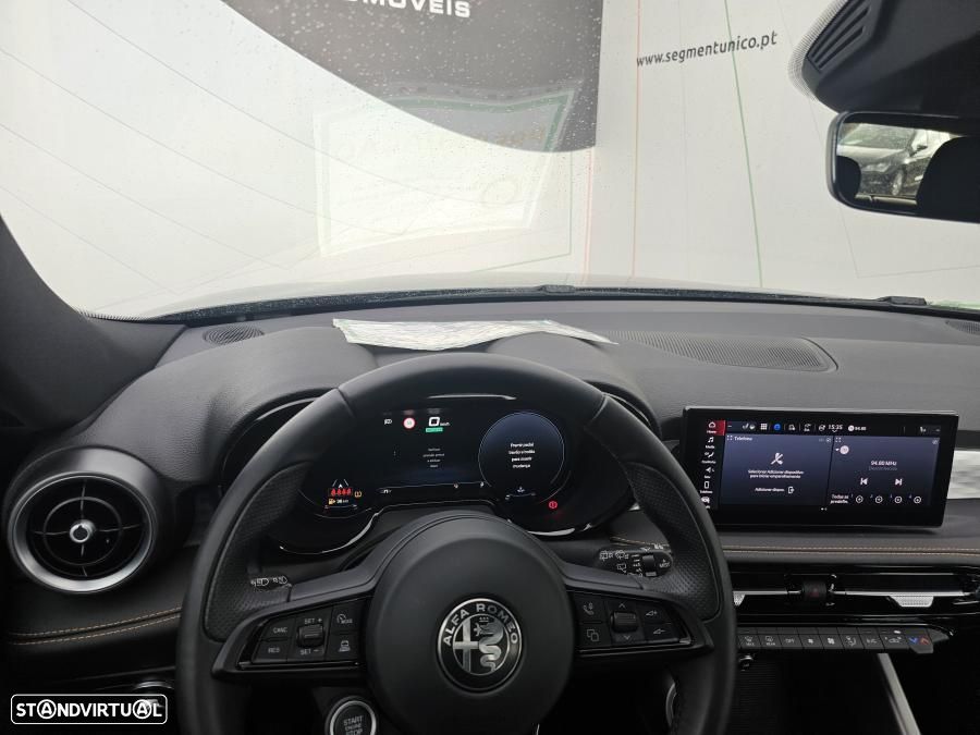 Alfa Romeo Tonale 1.5 Hybrid Sprint - 36