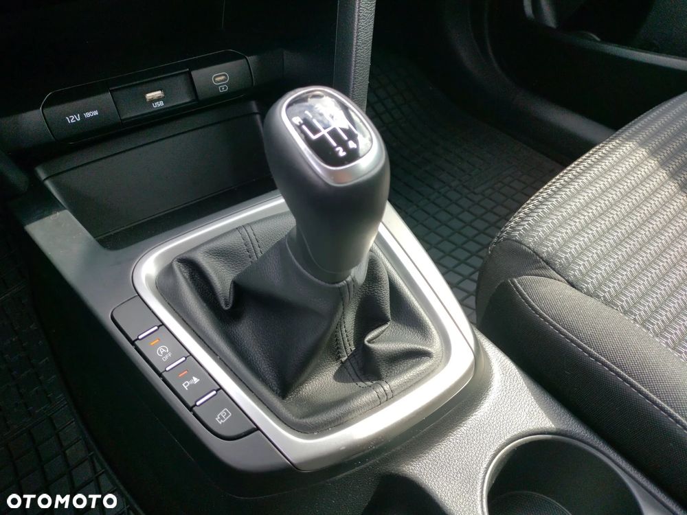 Kia Ceed 1.5 T-GDI M - 15