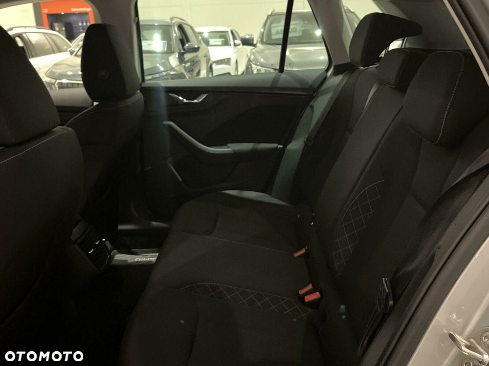 Skoda Kamiq 1.0 TSI Ambition DSG - 25