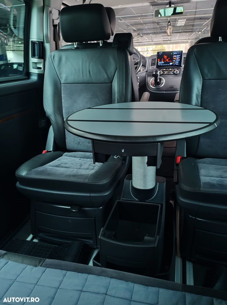 Volkswagen Multivan - 14