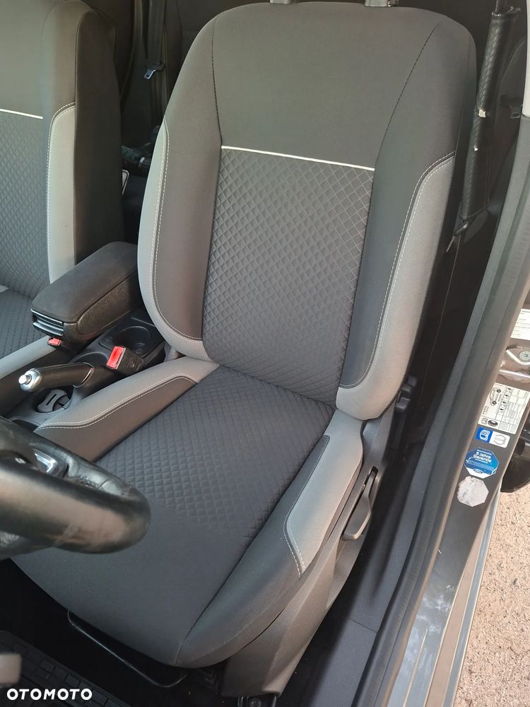 Ford Fiesta - 17