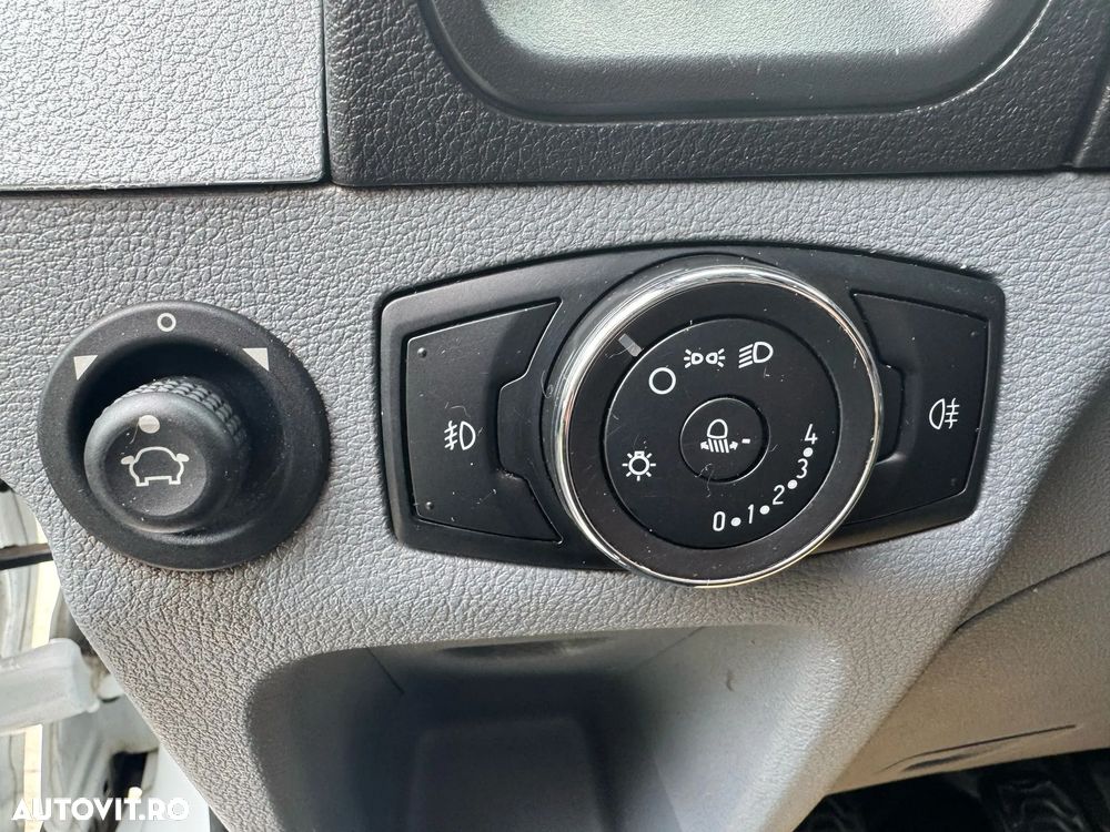 Ford Transit - 17