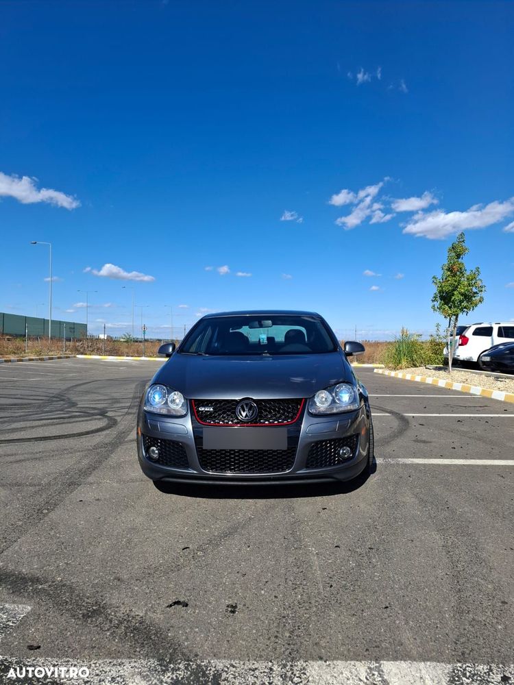 Volkswagen Jetta 2.0 Turbo FSI Sportline - 1